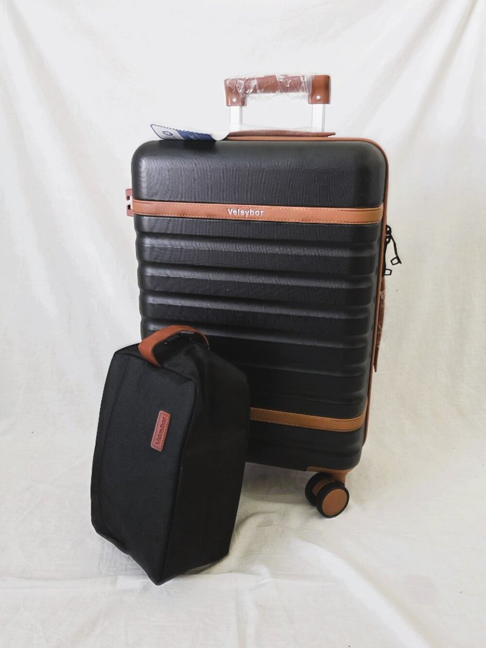 NWT! 22" Rolling Suitcase with TSA Lock, Telescopic Handle & Bonus Cosmetic Bag